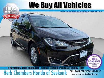 Used 2018 Chrysler Pacifica Touring-L
