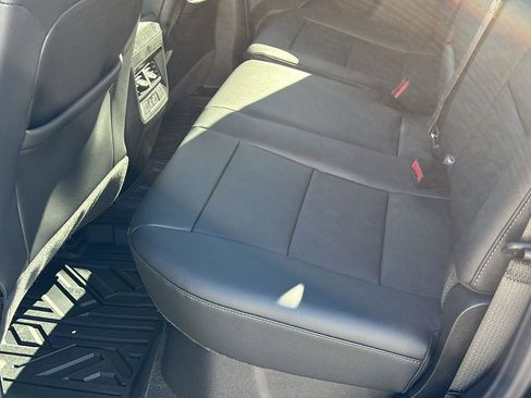 New 2026 GMC Canyon Elevation w/ Convenience Package image 16