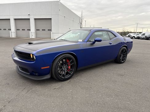 Used 2018 Dodge Challenger T/A image 5