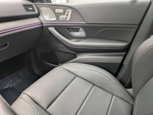 Used 2025 Mercedes-Benz GLE 350 4MATIC w/ AMG Line Exterior image 19