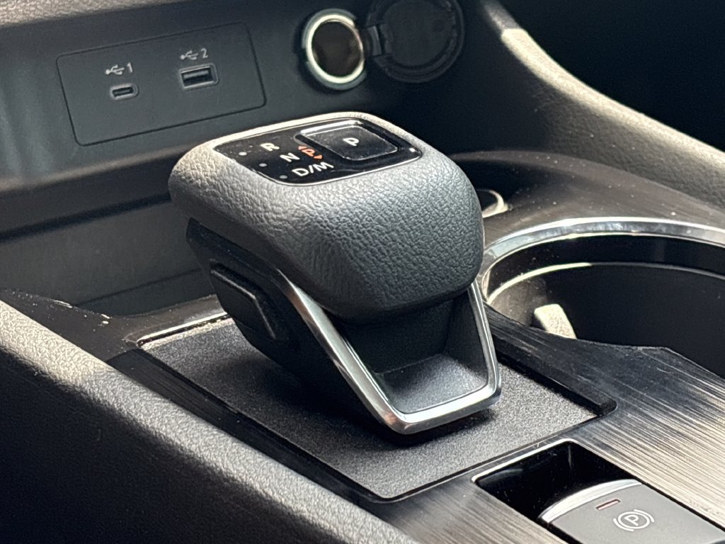 Used 2023 Nissan Rogue SV FWD image 23