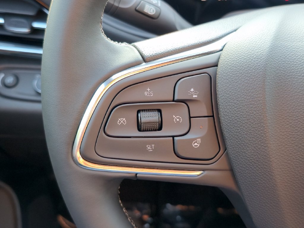 New 2026 Buick Envista Sport Touring w/ Convenience I Package FWD image 19