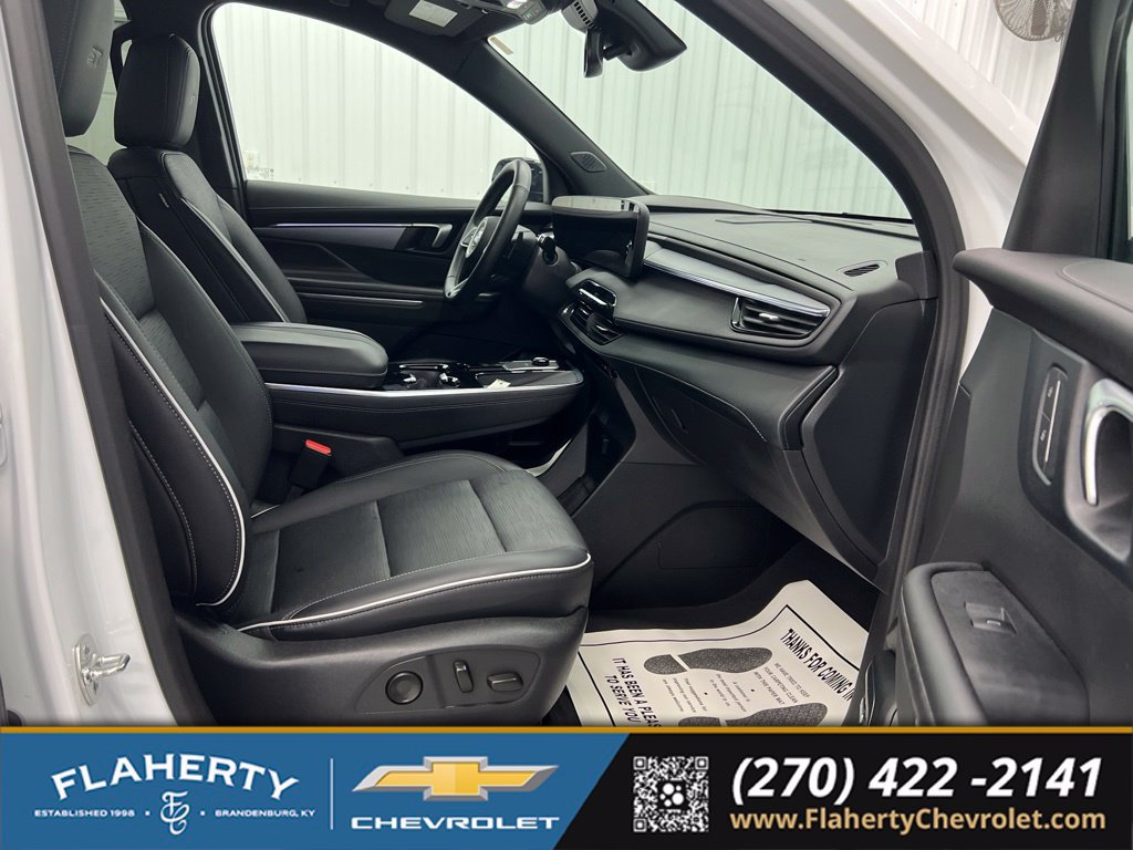 Used 2026 Buick Enclave Sport Touring FWD image 15