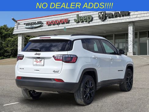 New 2026 Jeep Compass Latitude image 5