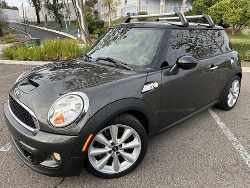 Used 2012 MINI Cooper S image 1