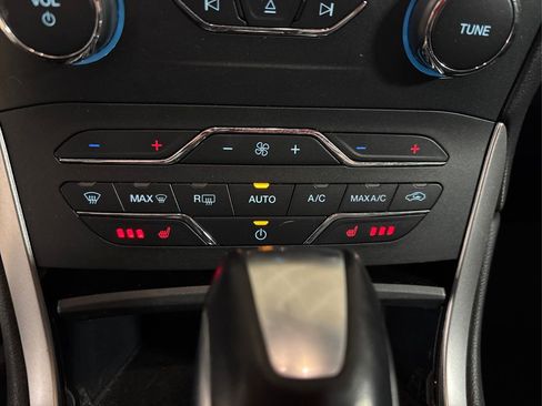 Used 2016 Ford Edge SEL w/ Equipment Group 201A image 34