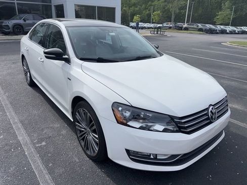 Used 2014 Volkswagen Passat 1.8T Sport image 2