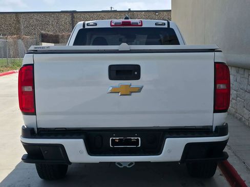 Used 2020 Chevrolet Colorado LT w/ Safety Package image 4