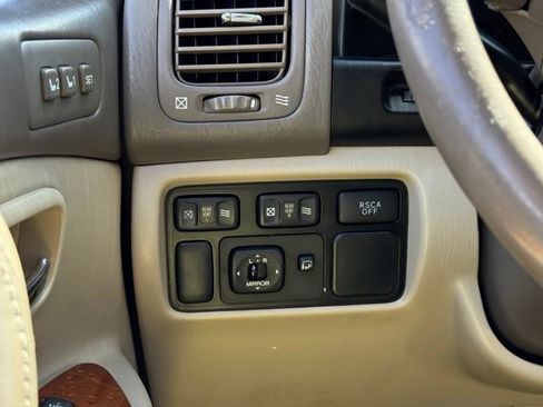 Used 2005 Lexus LX 470 4WD image 36
