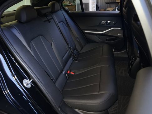 Used 2021 BMW 330i Sedan w/ Convenience Package image 19