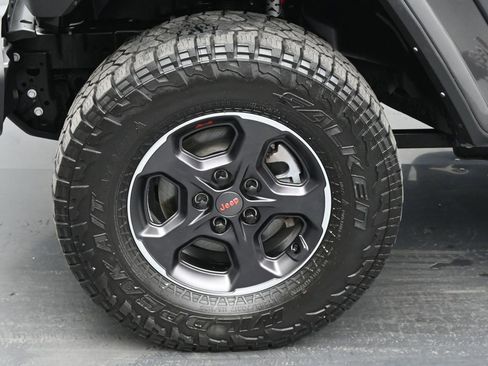 Used 2022 Jeep Gladiator Rubicon w/ LED Lighting Group image 28