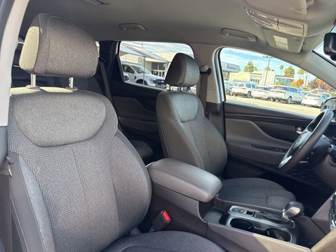 Used 2020 Hyundai Santa Fe SEL image 19