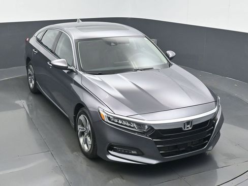 Used 2020 Honda Accord EX image 3