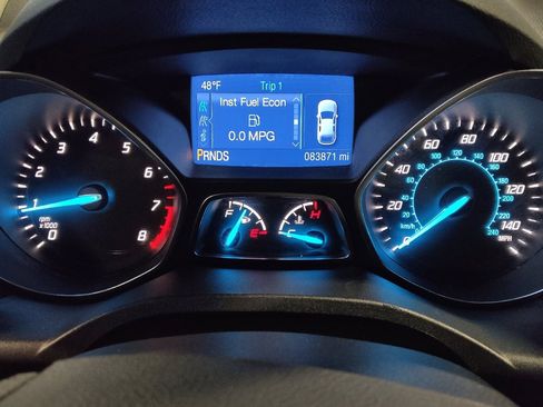 Used 2015 Ford Escape SE image 23