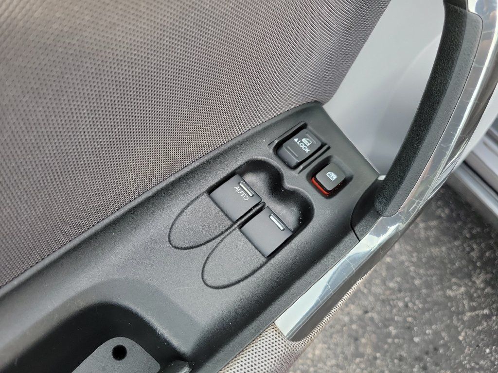 Used 2011 Honda CR-Z EX image 13