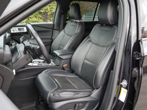 Certified 2021 Ford Explorer ST image 36