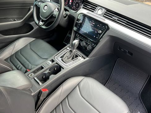 Used 2019 Volkswagen Arteon SEL image 19