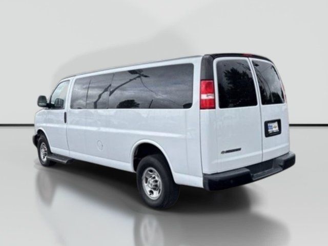 Used 2023 Chevrolet Express 3500 LS RWD image 3
