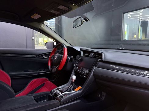 Used 2018 Honda Civic Type R image 23