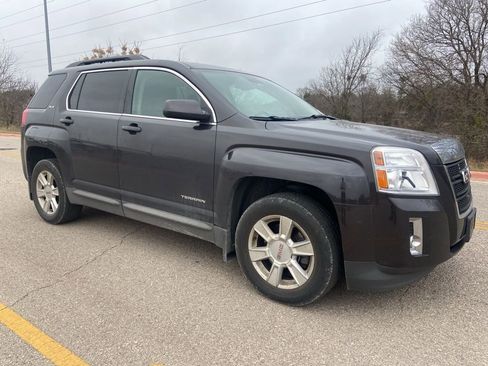 Used 2013 GMC Terrain SLE w/ Convenience Package image 3