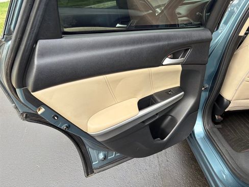 Used 2013 Honda Crosstour EX-L image 23