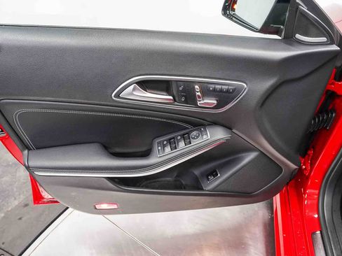 Used 2019 Mercedes-Benz CLA 250 image 22