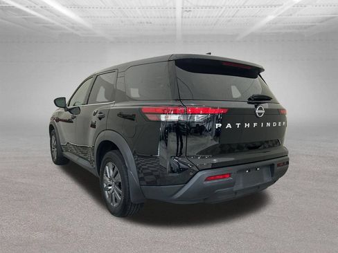 Used 2024 Nissan Pathfinder S w/ Cargo Package FWD image 3