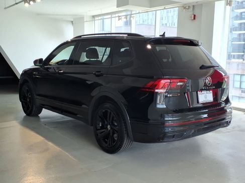 Used 2023 Volkswagen Tiguan SE R-Line AWD/4WD image 6