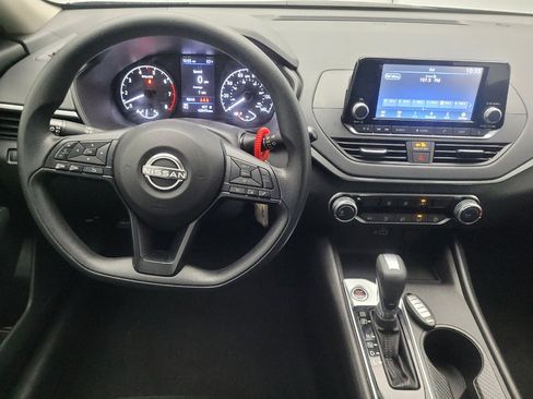 Used 2024 Nissan Altima 2.5 S image 22