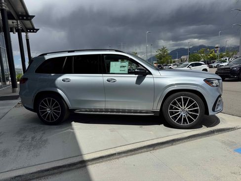 New 2025 Mercedes-Benz GLS 450 4MATIC image 9