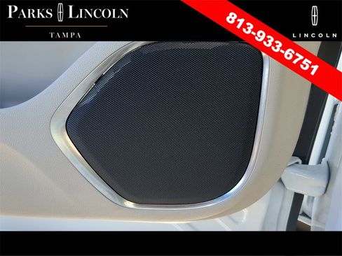 Used 2020 Lincoln Nautilus Reserve image 18