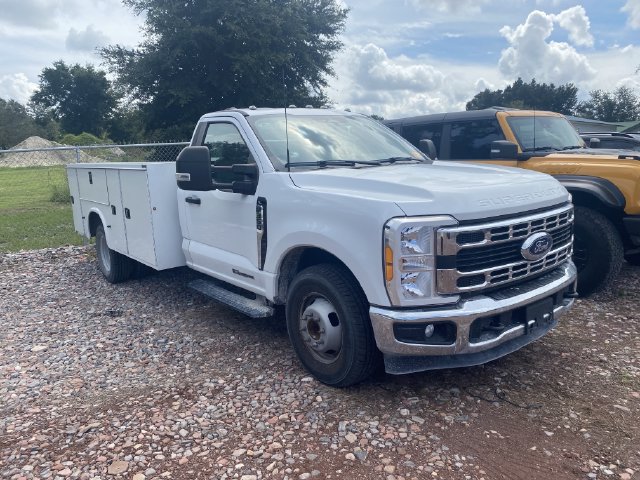 Used 2023 Ford F350 XL w/ XL Chrome Package RWD image 3