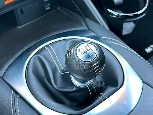 Used 2025 MAZDA MX-5 Miata RF Club RWD image 30