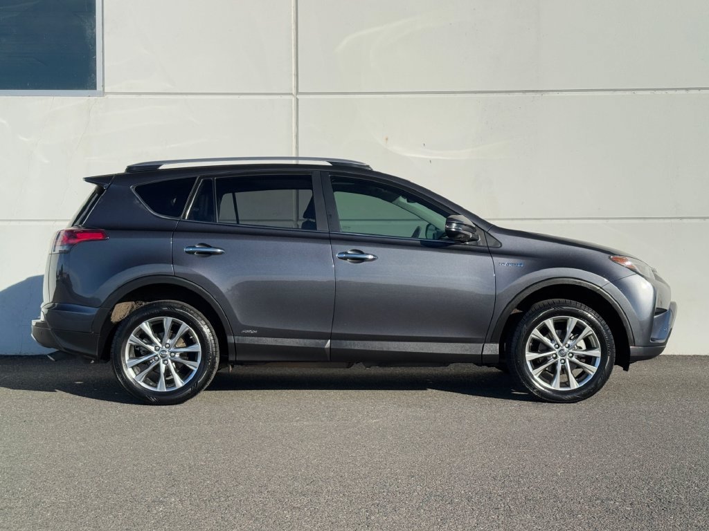 Certified 2018 Toyota RAV4 Limited w/ Advanced Technology Package AWD/4WD image 8