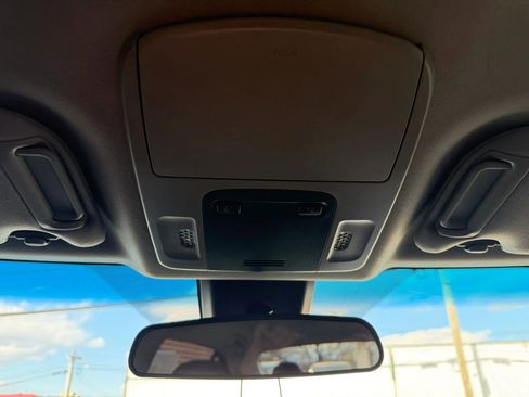 Used 2018 Toyota Camry LE image 26