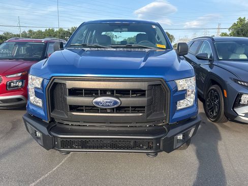 Used 2017 Ford F150 XL w/ Equipment Group 101A Mid AWD/4WD image 3