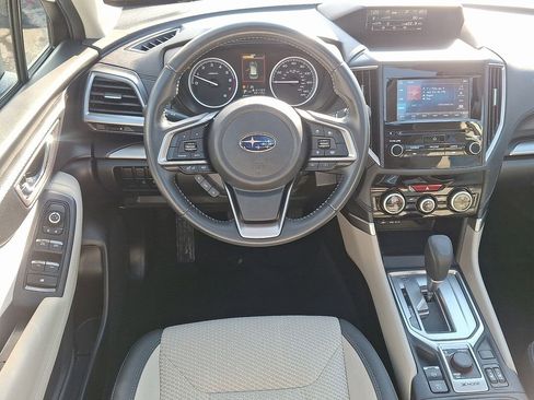 Used 2020 Subaru Forester Premium image 11