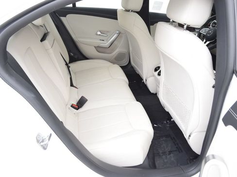 Used 2023 Mercedes-Benz CLA 250 image 19