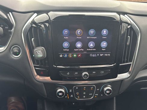 Used 2023 Chevrolet Traverse LT AWD/4WD image 14