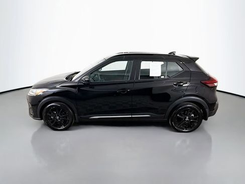 Used 2024 Nissan Kicks SR image 4