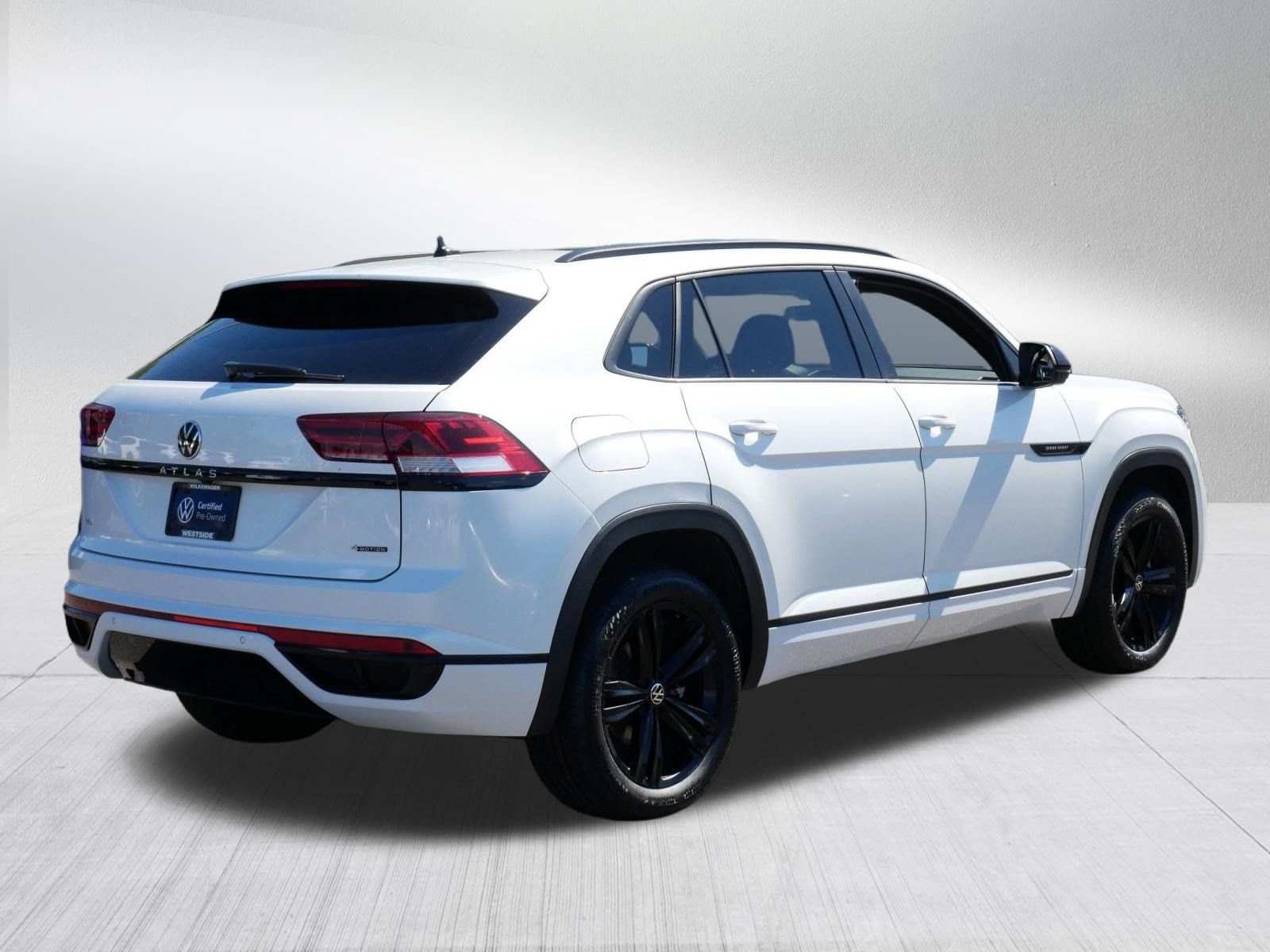Certified 2023 Volkswagen Atlas Cross Sport SEL R-Line AWD/4WD image 7