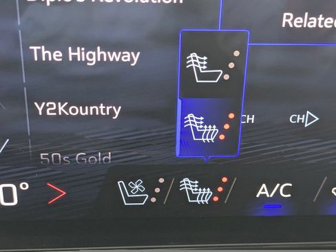 Used 2025 Chevrolet Tahoe Premier image 22