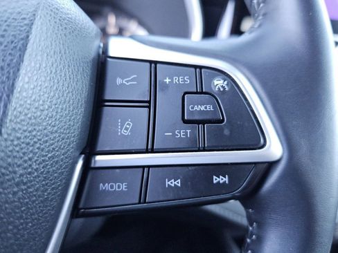 Used 2023 Toyota Highlander XSE AWD/4WD image 14