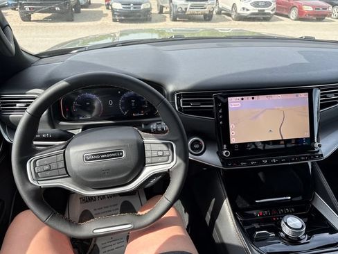 New 2026 Jeep Grand Wagoneer 4WD image 10