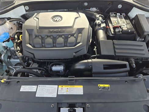 Used 2021 Volkswagen Passat 2.0T R-Line image 32