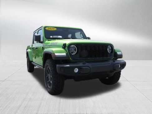 Used 2025 Jeep Gladiator Sport AWD/4WD image 10