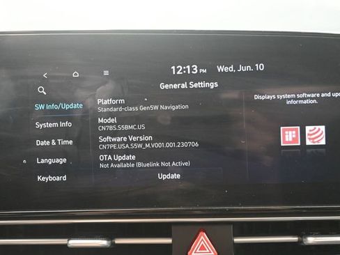 Used 2024 Hyundai Elantra Limited FWD image 26