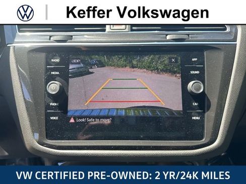 Certified 2023 Volkswagen Tiguan SE FWD image 26