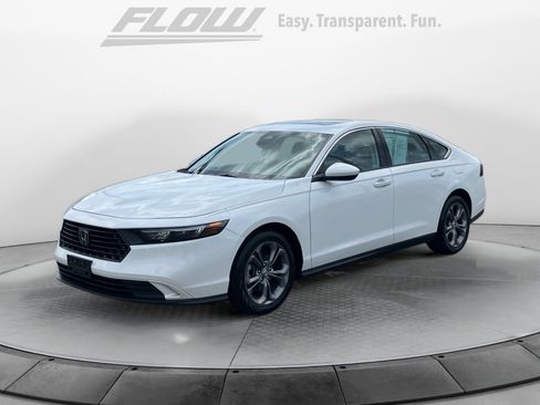 Used 2023 Honda Accord EX image 4