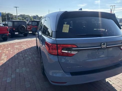 Certified 2024 Honda Odyssey Touring image 10